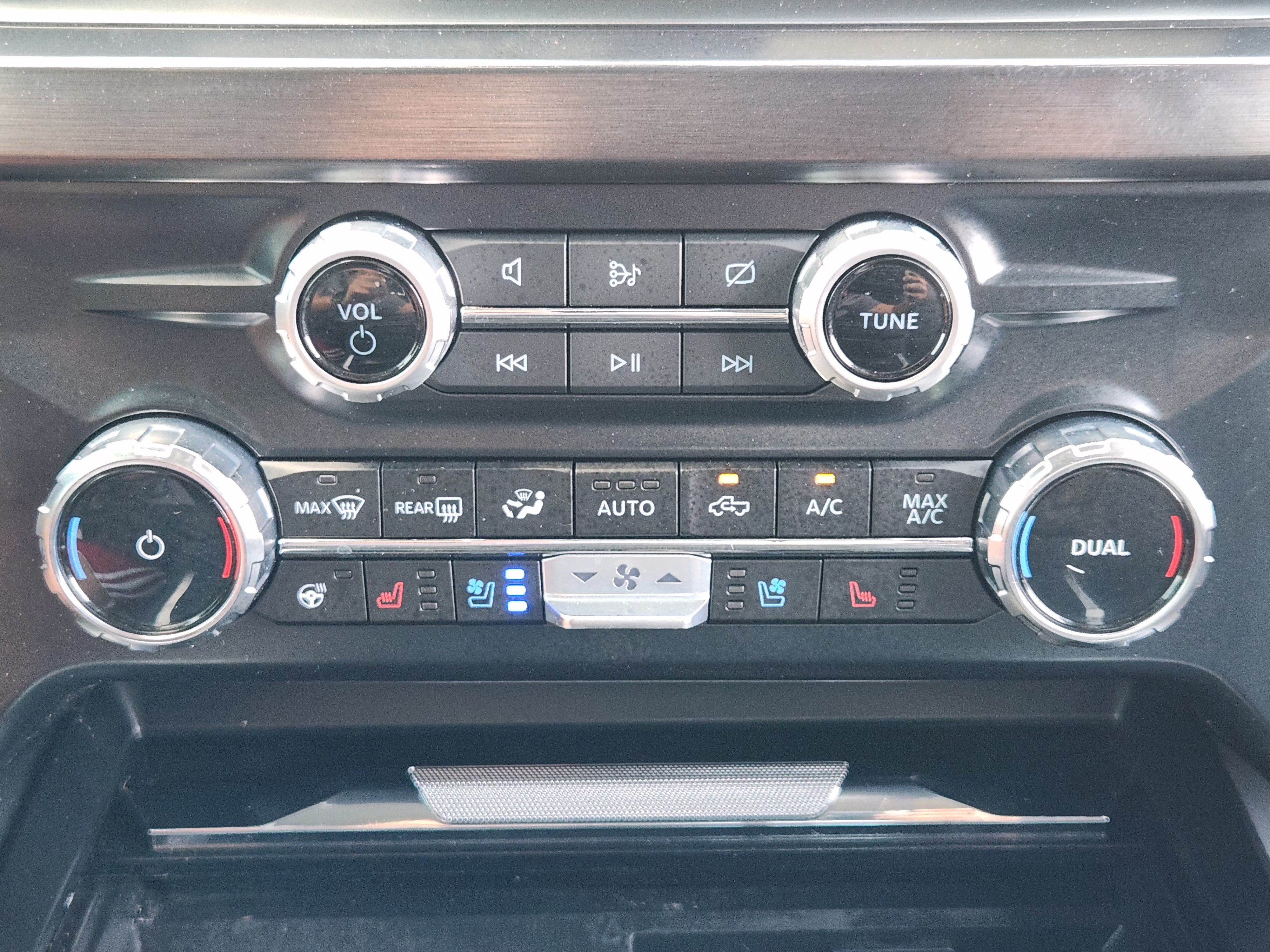 Certified 2023 Ford F250 Lariat w/ Lariat Ultimate Package AWD/4WD image 19