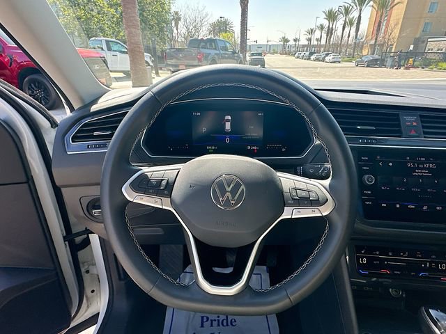 Used 2022 Volkswagen Tiguan SE image 12
