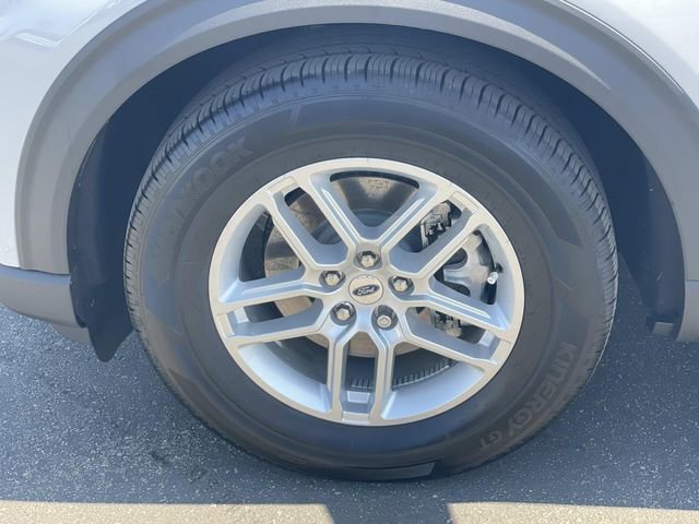 Certified 2025 Ford Explorer Active w/ Active Comfort Package RWD image 39