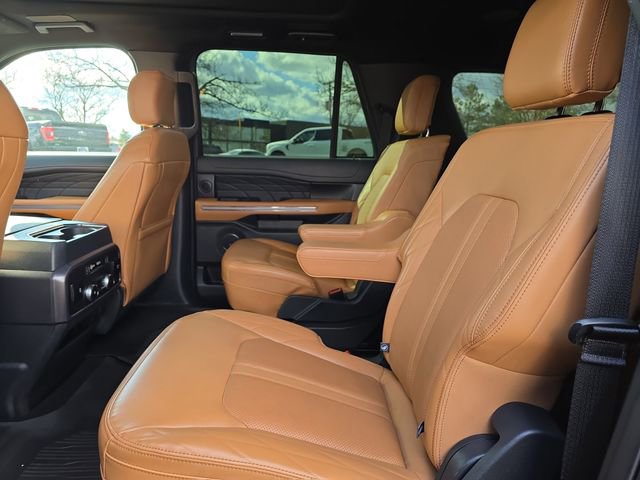 Certified 2024 Ford Expedition Max Platinum image 31