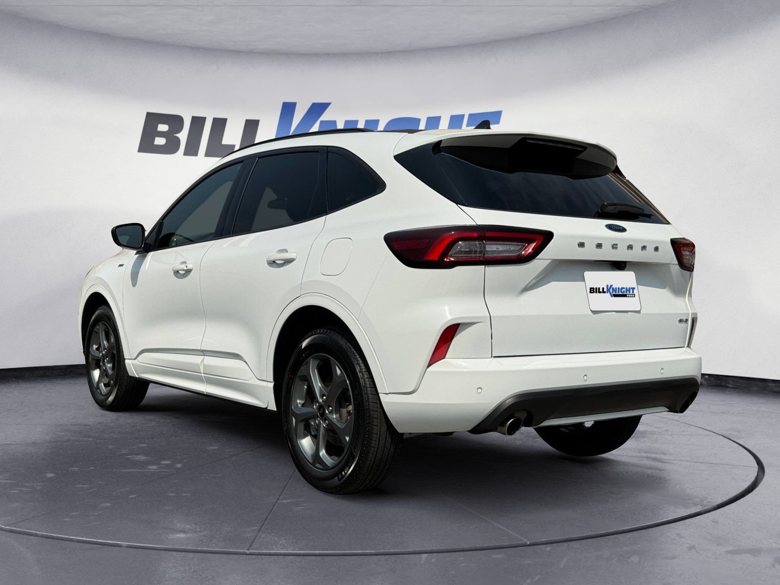 Certified 2023 Ford Escape ST-Line w/ Tech Pack #1 AWD/4WD image 3