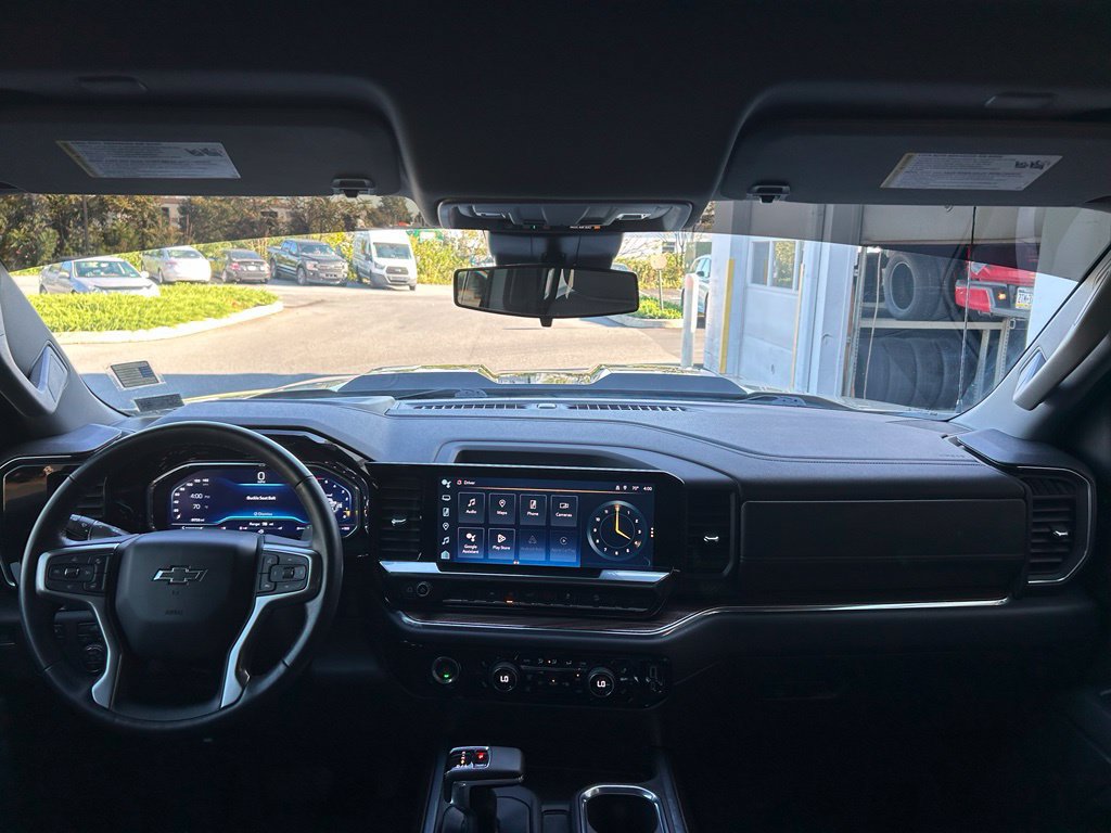 Used 2023 Chevrolet Silverado 1500 LT Trail Boss w/ LPO, Dark Essentials Package AWD/4WD image 12