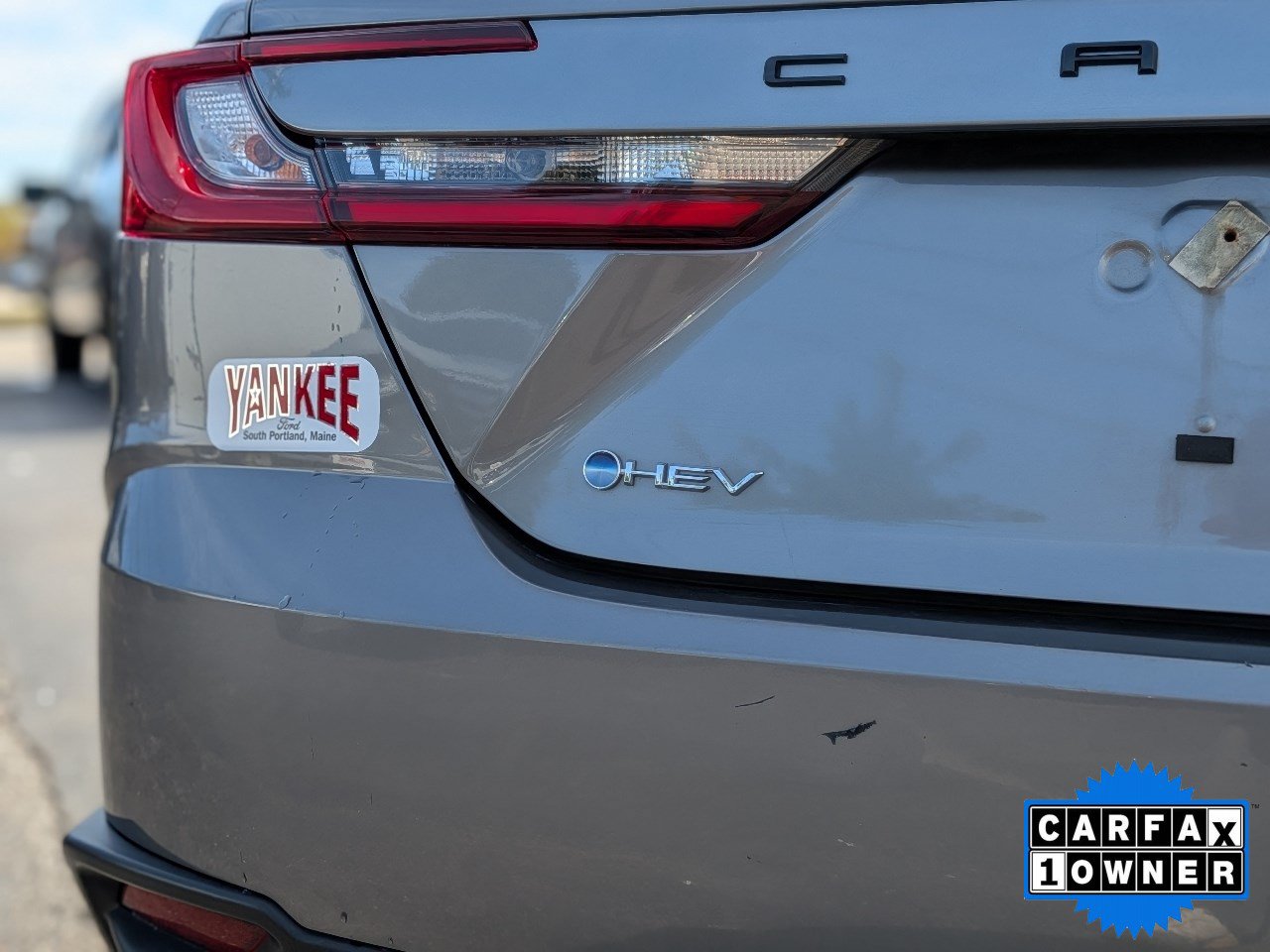 Used 2025 Toyota Camry SE FWD image 13