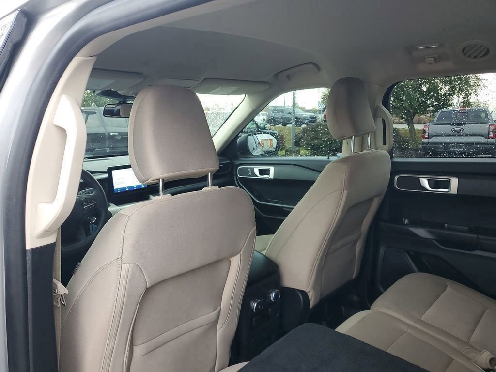 Certified 2021 Ford Explorer 4WD image 11