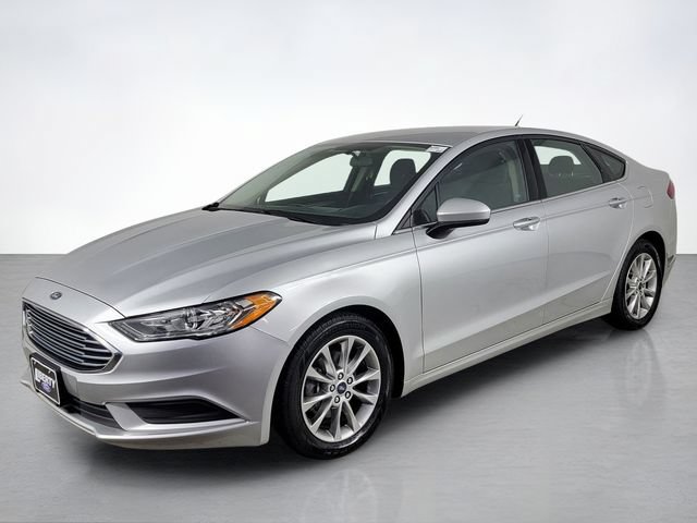 Certified 2017 Ford Fusion SE w/ Fusion SE Technology Package FWD image 8
