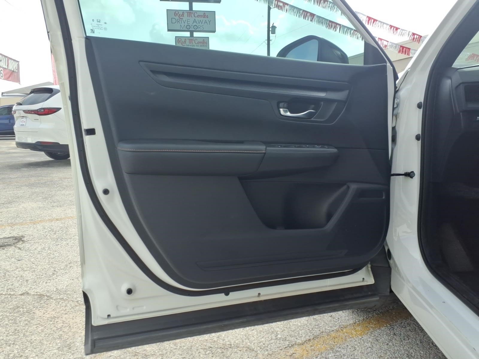 Used 2025 Honda CR-V Sport image 15