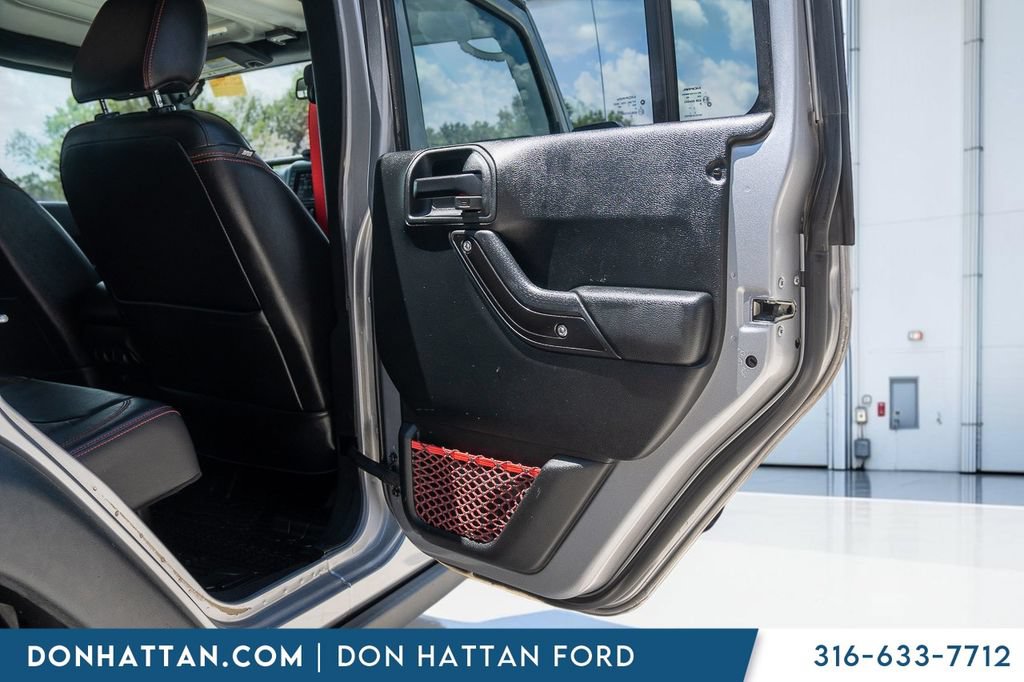 Used 2018 Jeep Wrangler Unlimited Rubicon AWD/4WD image 18