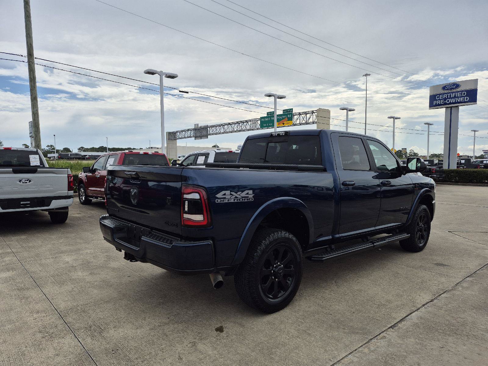 Used 2021 RAM 2500 Laramie w/ Night Edition AWD/4WD image 16