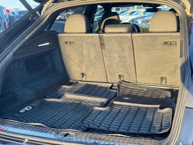 Used 2019 Audi Q8 Prestige image 6