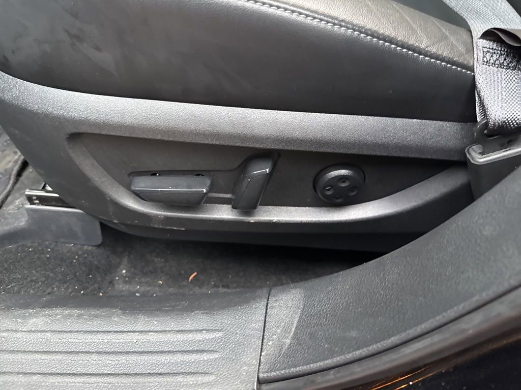 Used 2024 INFINITI QX50 Luxe image 9