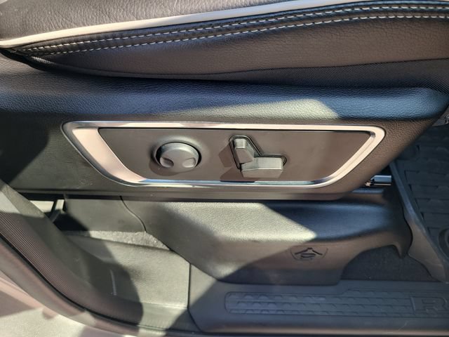 Used 2025 RAM 1500 Laramie AWD/4WD image 27