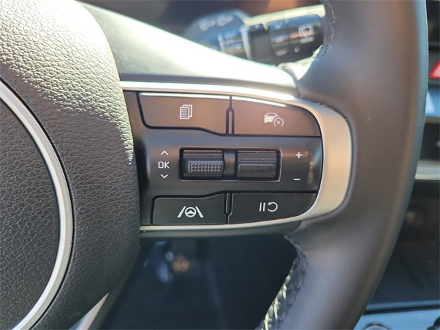 Used 2023 Kia Sportage EX image 6