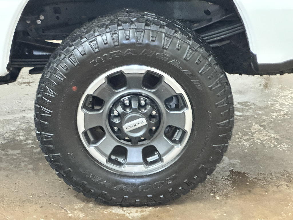 Certified 2024 Ford F250 Lariat w/ Tremor Off-Road Package AWD/4WD image 50