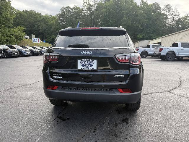 Used 2023 Jeep Compass Latitude w/ Convenience Group AWD/4WD image 15