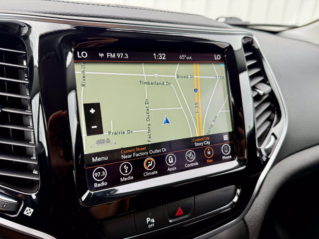Used 2019 Jeep Cherokee Limited AWD/4WD image 30