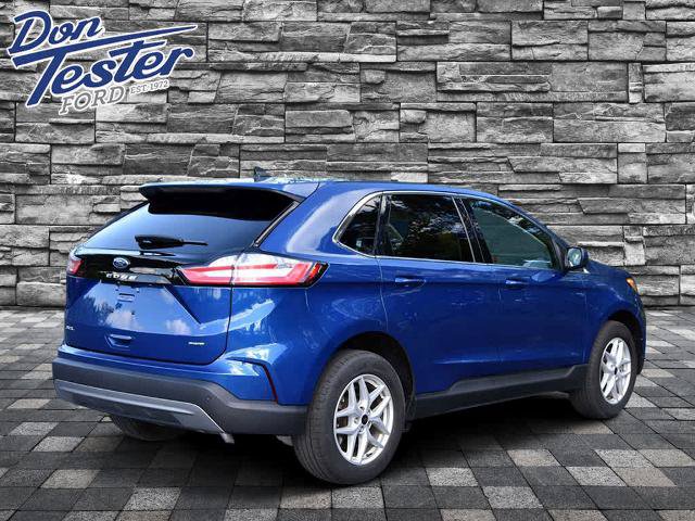 Certified 2023 Ford Edge SEL w/ Convenience Package AWD/4WD image 3