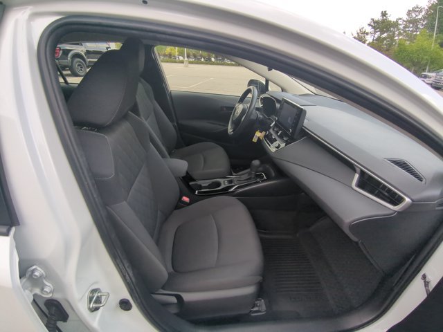 Used 2022 Toyota Corolla LE FWD image 25