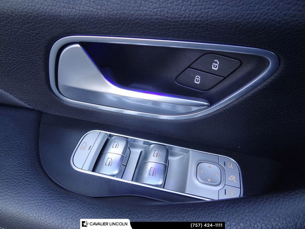 Used 2024 Mercedes-Benz GLS 450 4MATIC image 23