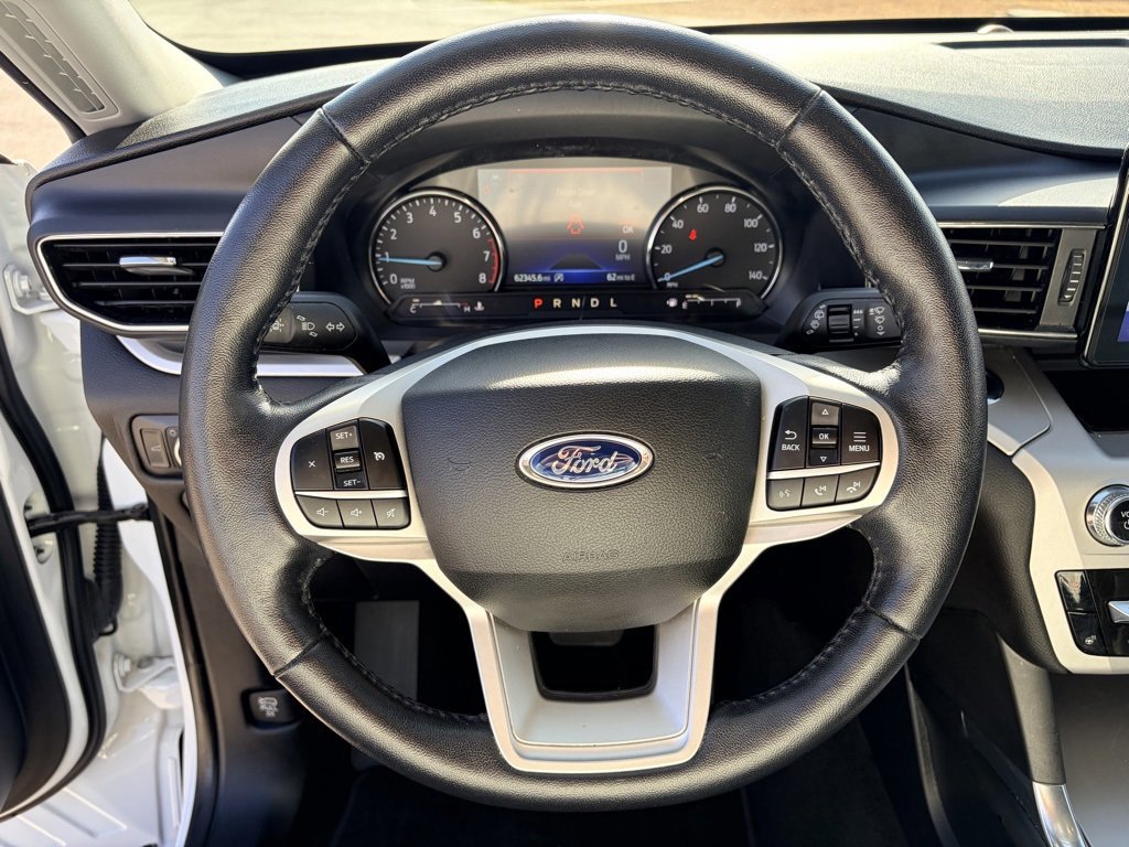 Certified 2021 Ford Explorer XLT w/ Equipment Group 202A image 7