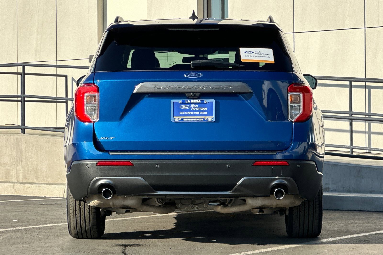 Certified 2022 Ford Explorer XLT w/ Equipment Group 202A image 4