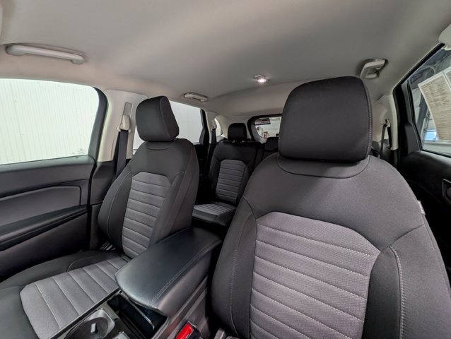 Certified 2020 Ford Edge SE FWD image 13