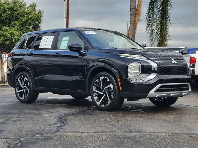 Used 2022 Mitsubishi Outlander SE image 6