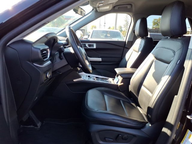 Certified 2023 Ford Explorer XLT w/ Equipment Group 202A AWD/4WD image 19