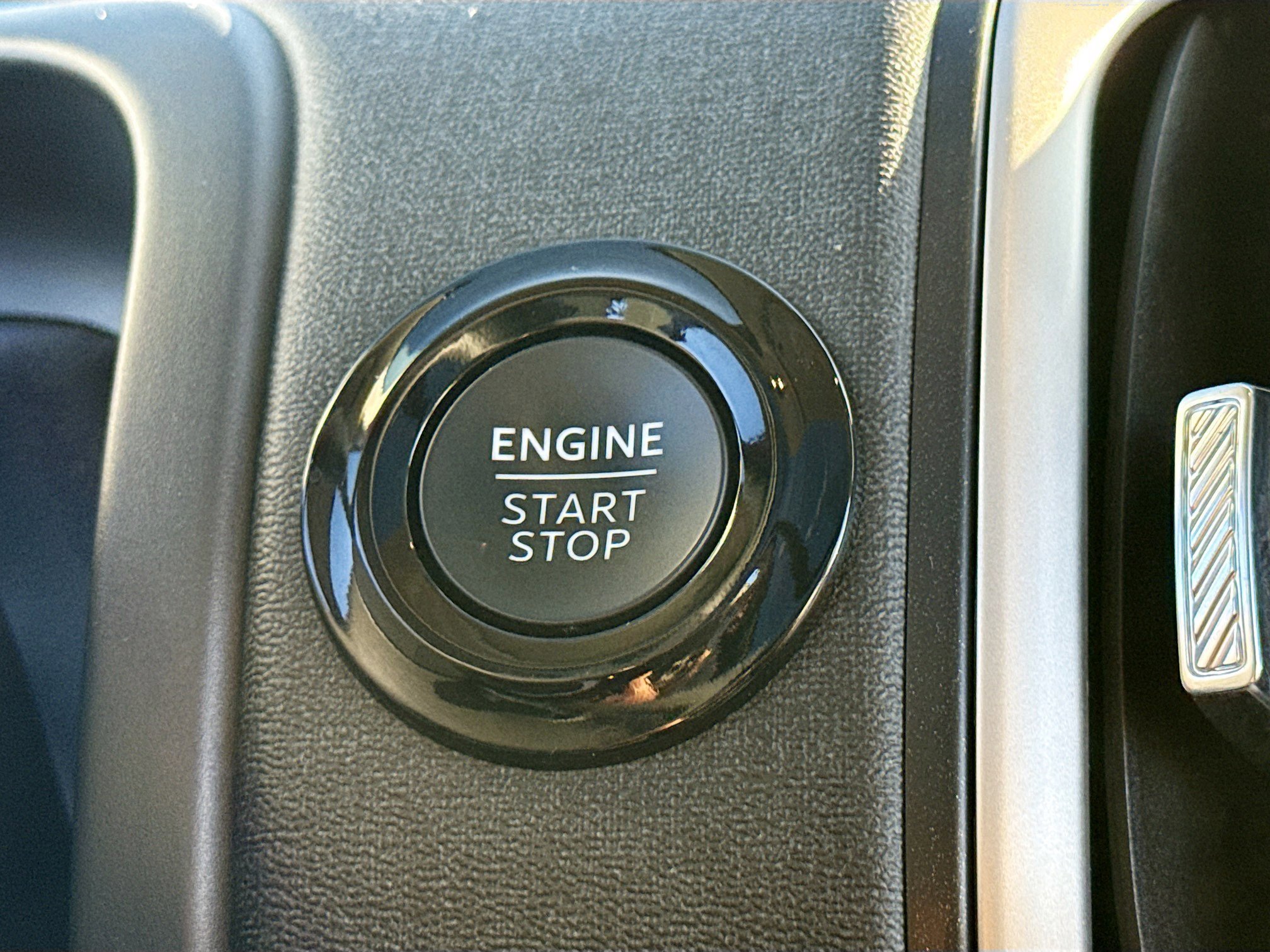 Certified 2025 Ford Expedition Active image 12