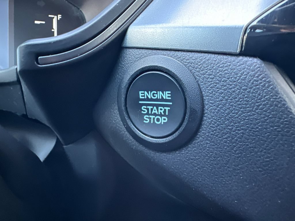 Certified 2025 Ford Escape Active FWD image 21