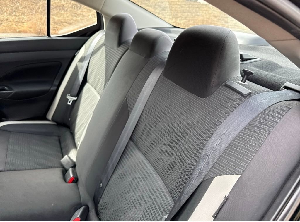 Used 2021 Nissan Versa SV image 21