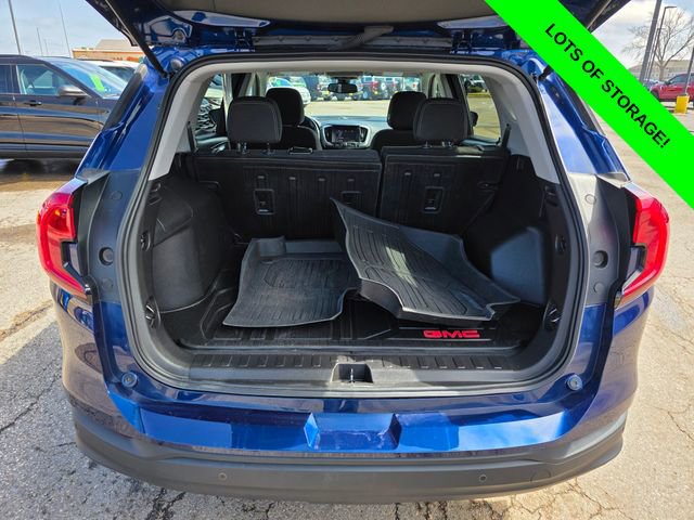 Used 2023 GMC Terrain SLE w/ Driver Convenience Package AWD/4WD image 14