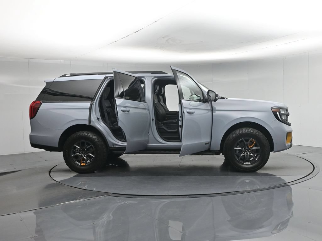 Certified 2025 Ford Expedition Tremor AWD/4WD image 5