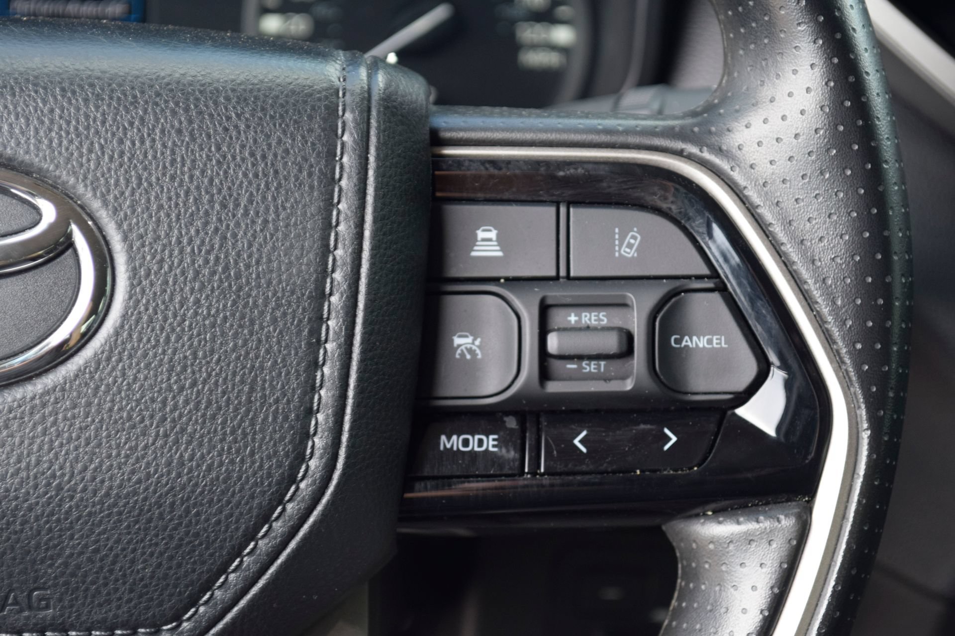 Used 2024 Toyota Tundra SR5 AWD/4WD image 7