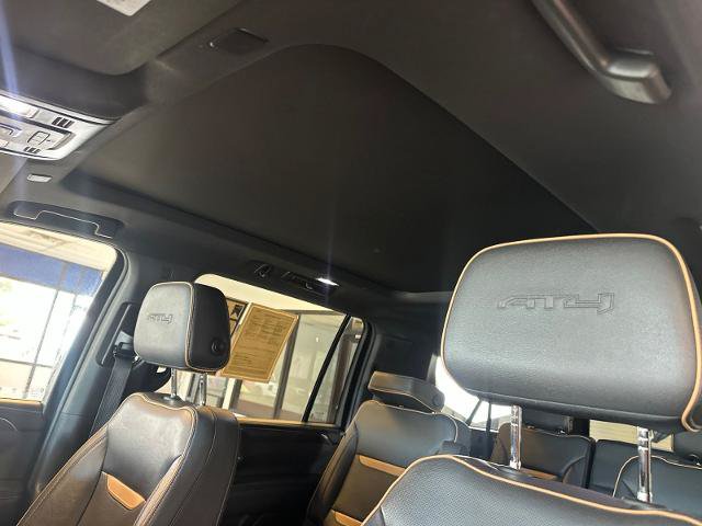 Used 2023 GMC Yukon XL AT4 w/ AT4 Premium Package AWD/4WD image 22