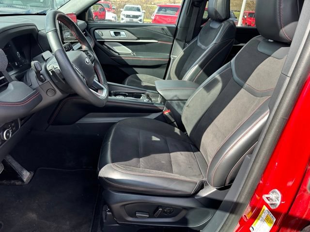 Certified 2025 Ford Explorer ST AWD/4WD image 22