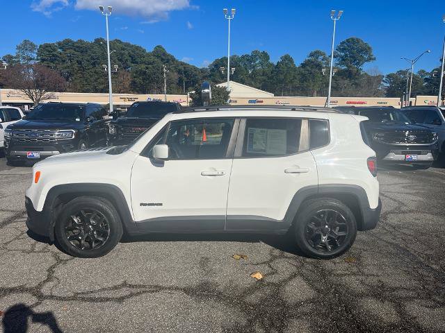 Used 2018 Jeep Renegade Latitude w/ Popular Equipment Group image 8