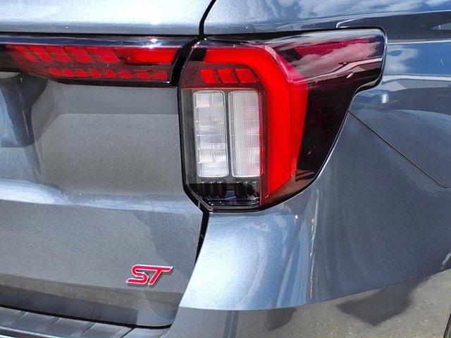 Certified 2025 Ford Explorer ST AWD/4WD image 26