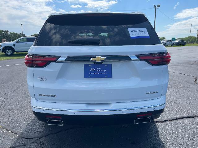 Used 2023 Chevrolet Traverse Premier FWD image 11