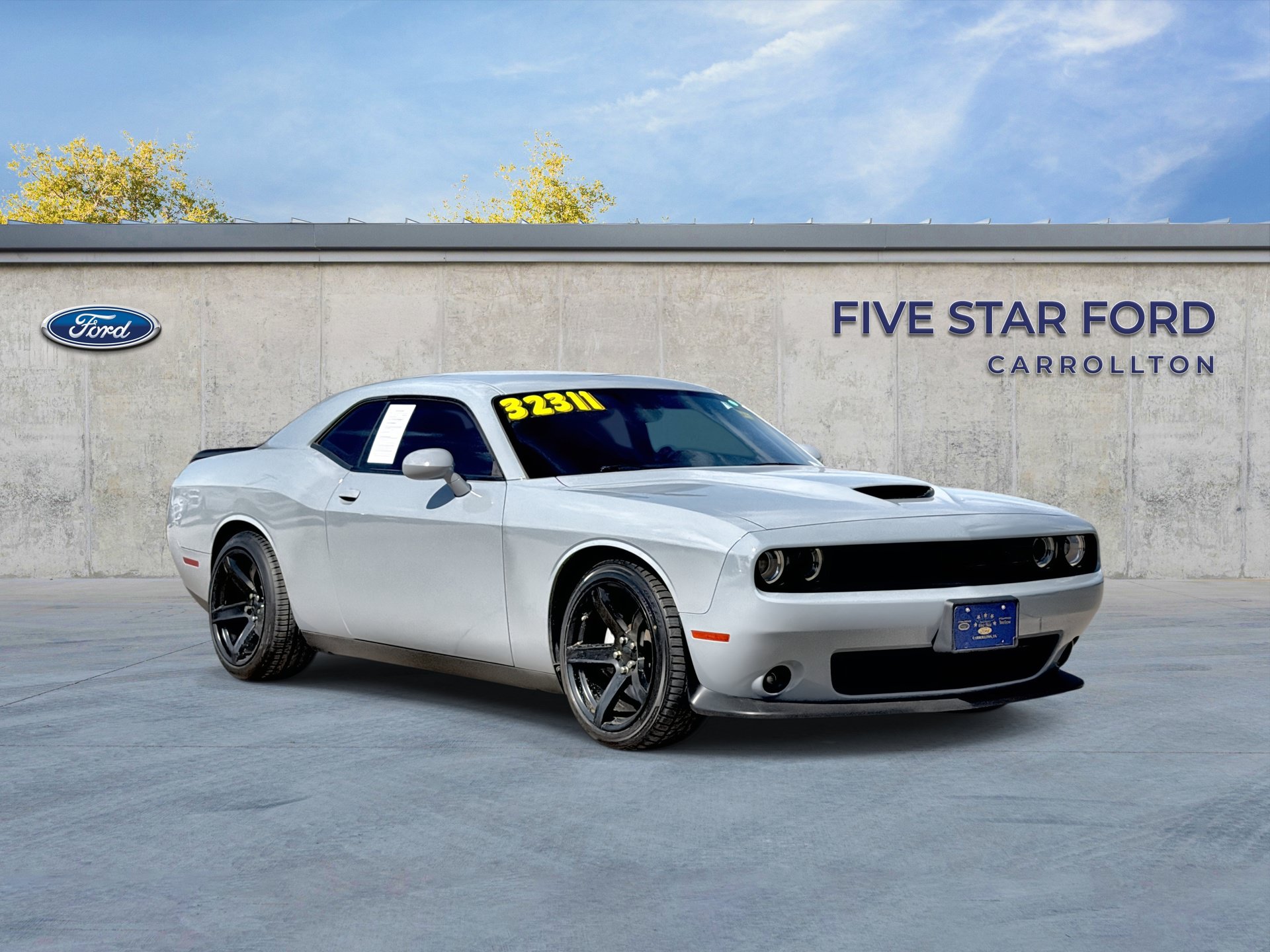Used 2022 Dodge Challenger R/T w/ Blacktop Package
