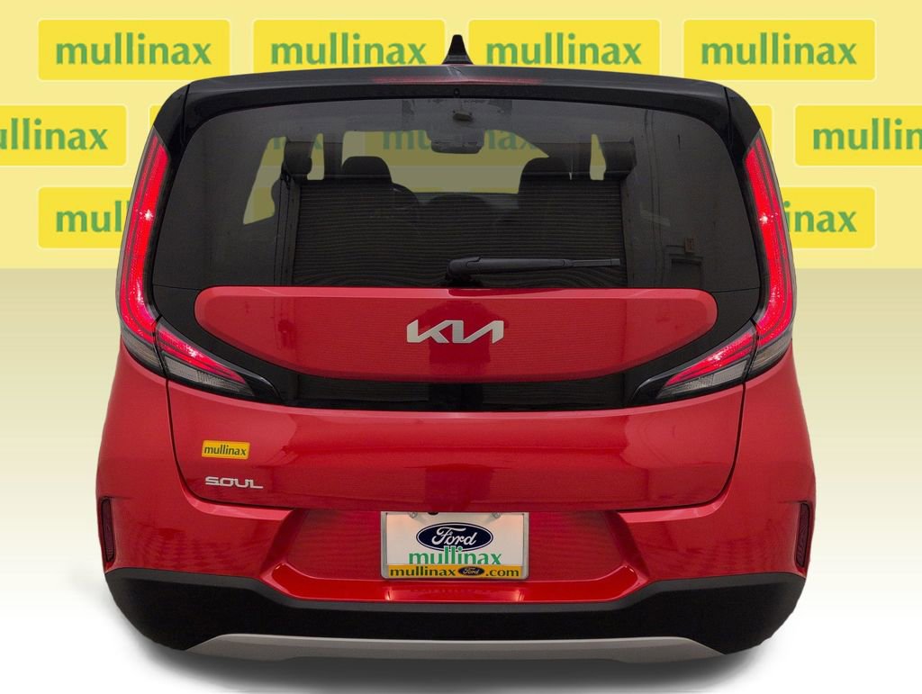 Used 2025 Kia Soul LX w/ LX Technology Package FWD image 29