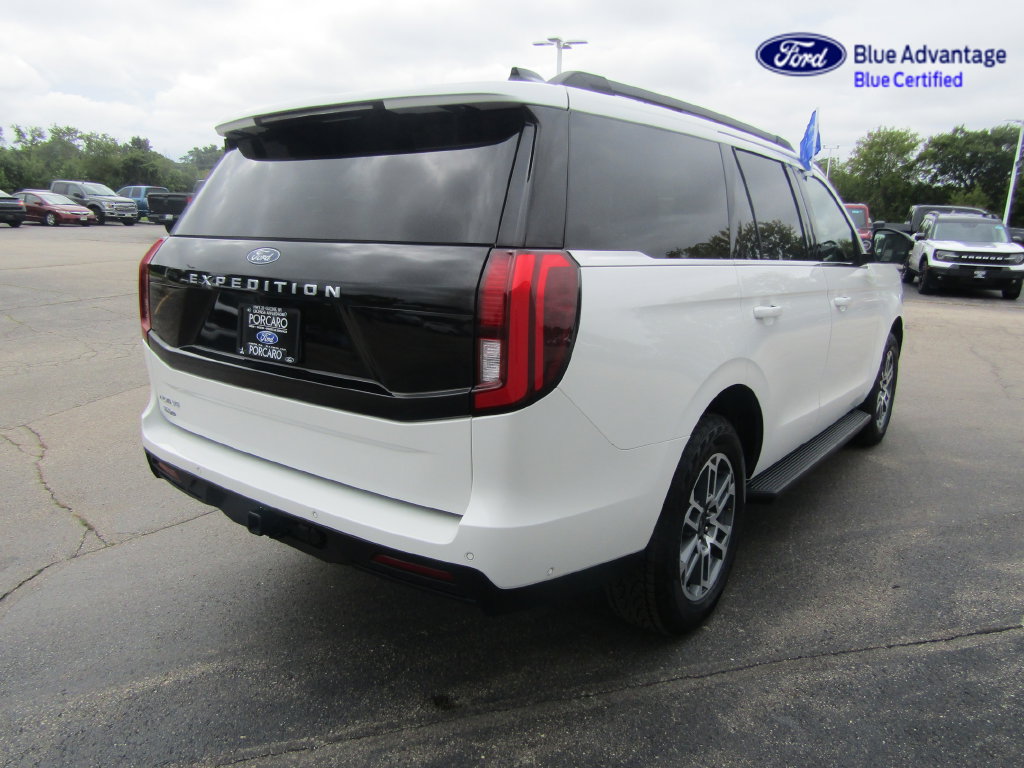 Certified 2025 Ford Expedition Active AWD/4WD image 8