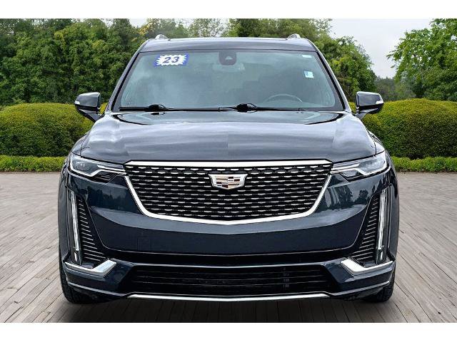 Used 2023 Cadillac XT6 Premium Luxury FWD image 2