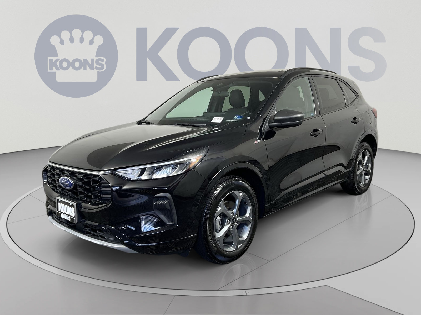 Certified 2023 Ford Escape ST-Line w/ Tech Pack #1 AWD/4WD image 1
