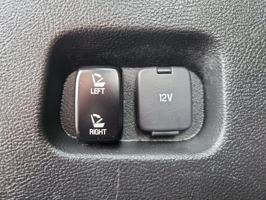 Certified 2023 Ford Edge SEL AWD/4WD image 9