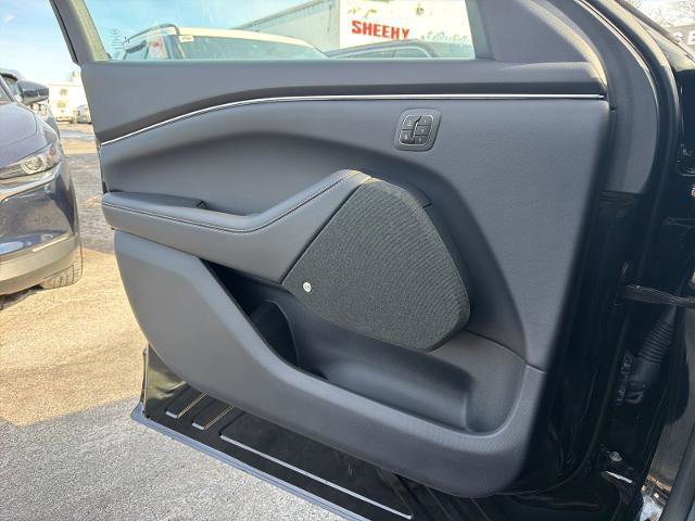 Certified 2025 Ford Mustang Mach-E Premium image 25