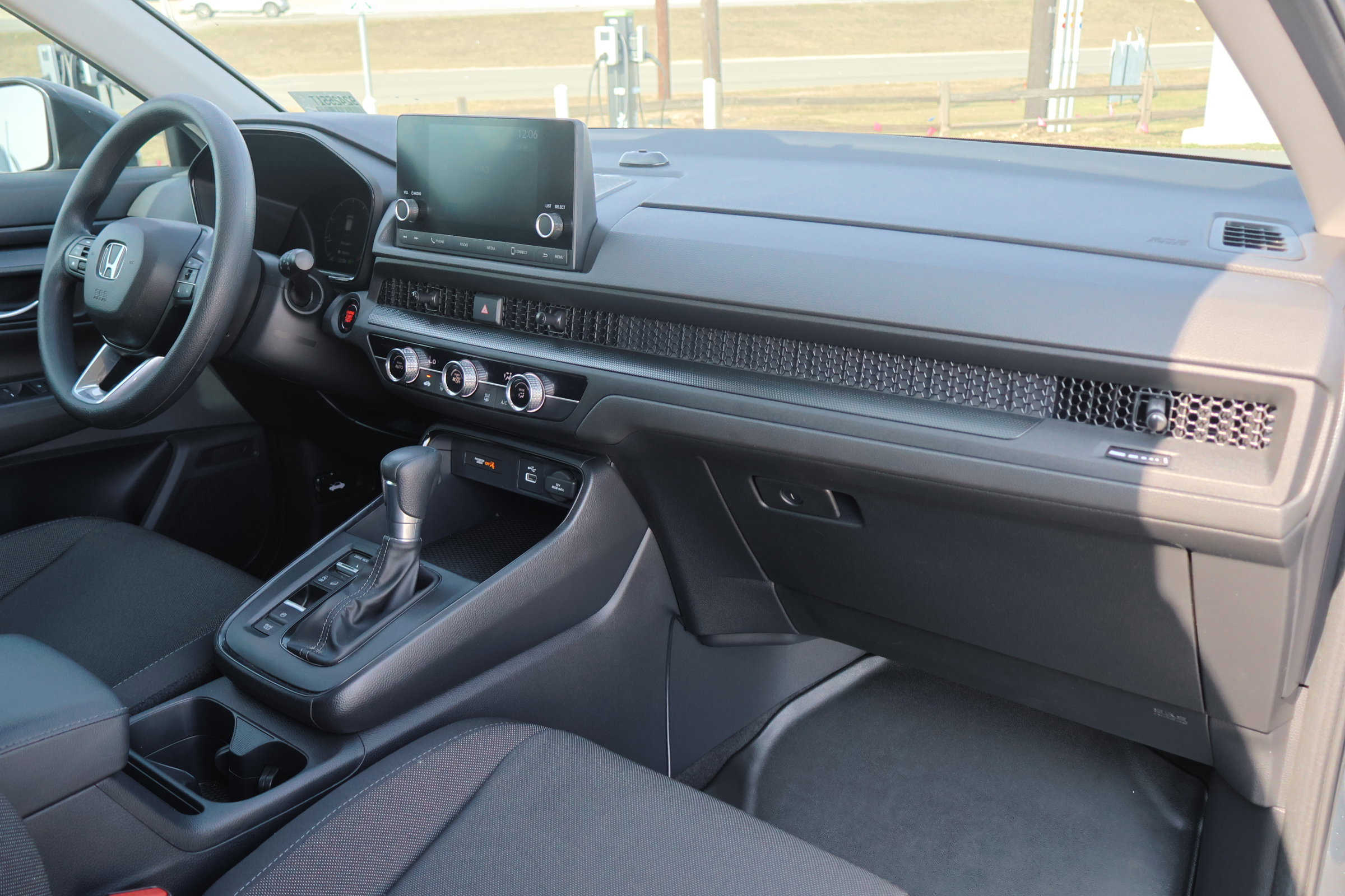 Used 2025 Honda CR-V LX image 35