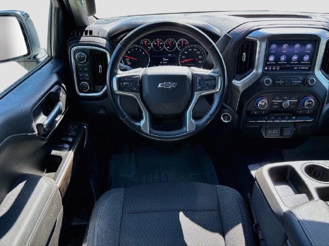 Used 2021 Chevrolet Silverado 1500 RST w/ LPO, Blackout Package AWD/4WD image 22