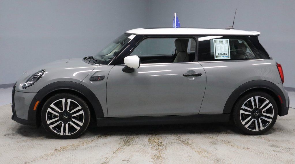 Used 2023 MINI Cooper S image 2