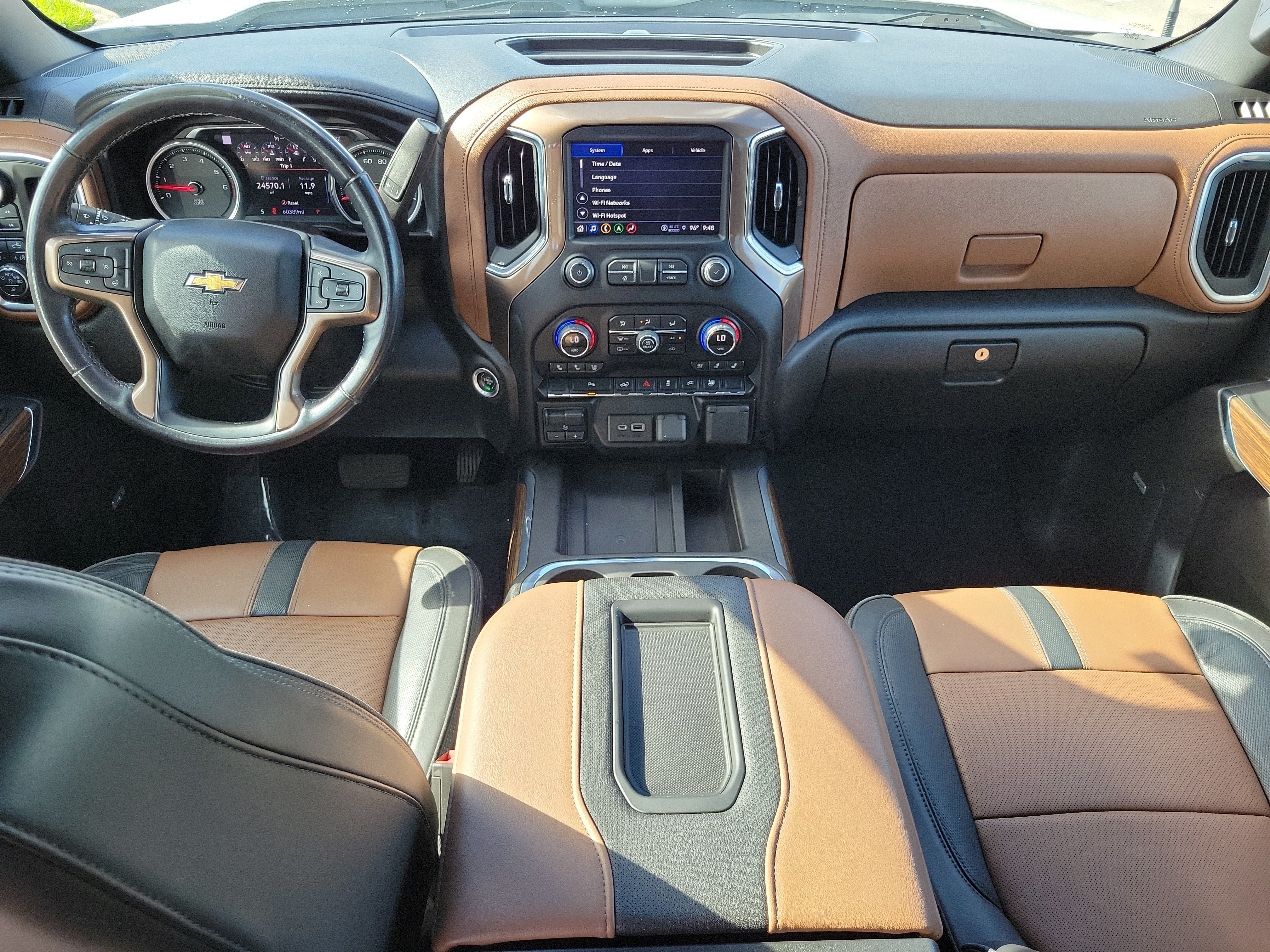 Used 2022 Chevrolet Silverado 1500 High Country AWD/4WD image 17