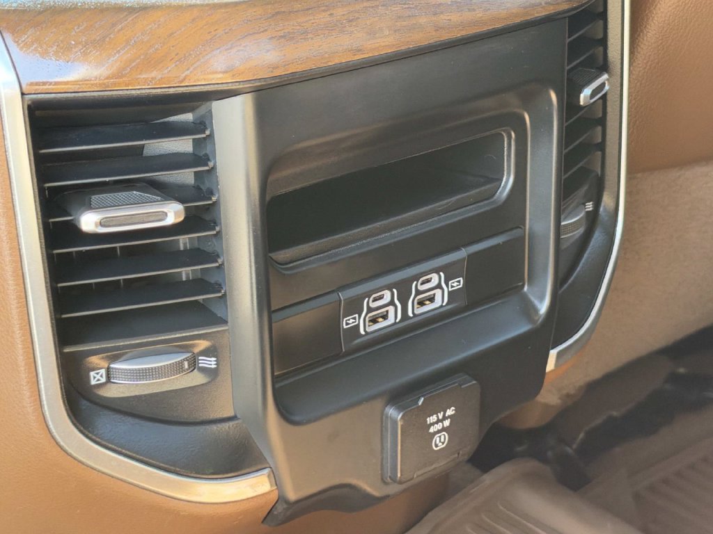 Used 2022 RAM 3500 Laramie AWD/4WD image 18